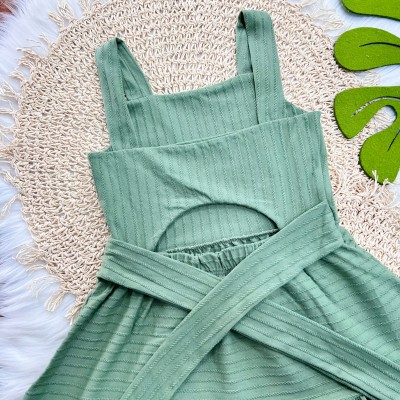  Vestido com Pingente de Coração e Detalhe nas Costas - Verde